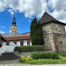 Pamětní deska se znakem města Nového Jičína z roku 1613